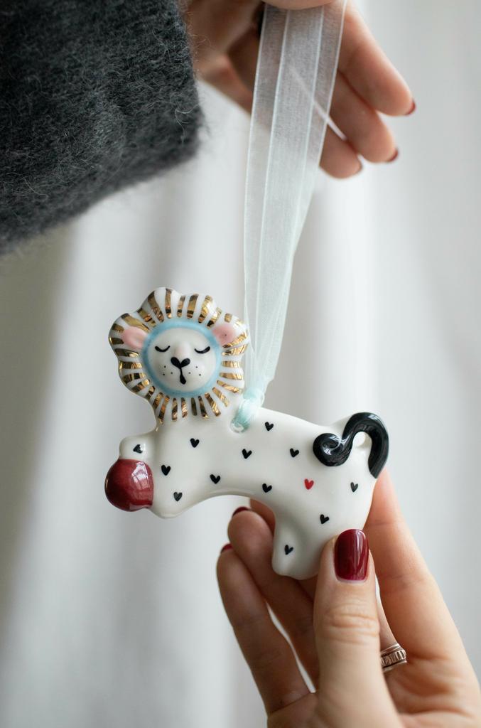 Фарфоровая игрушка Лёва Mishura