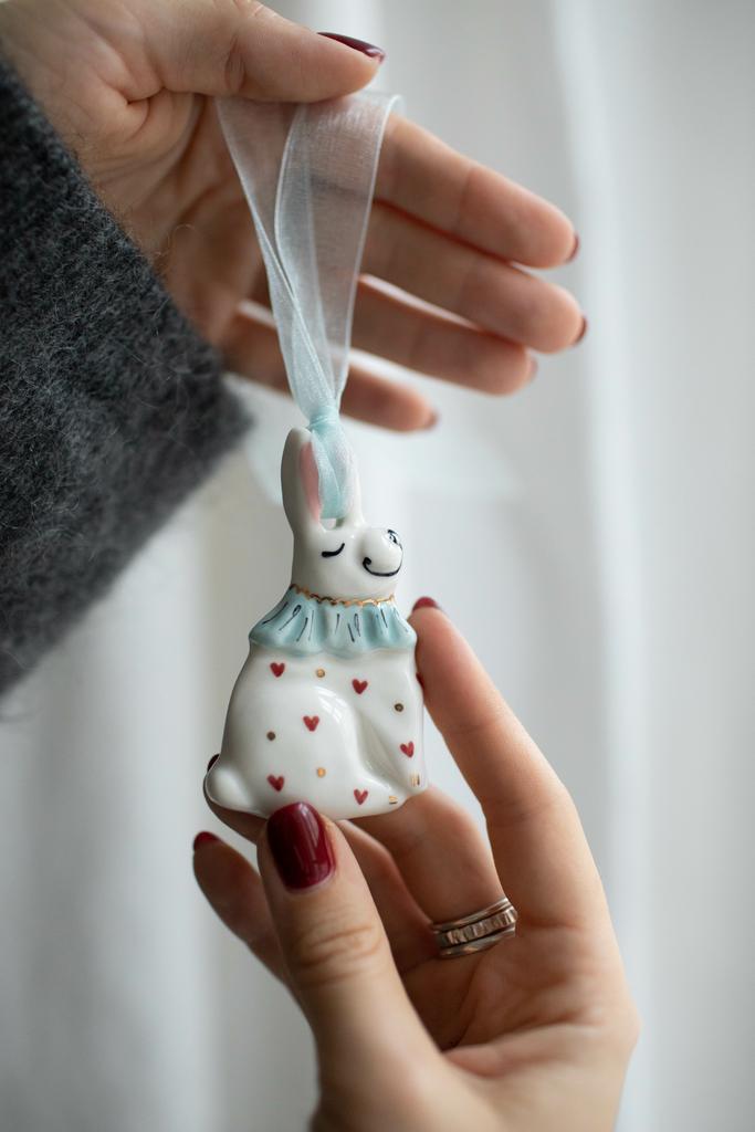 Фарфоровая игрушка Кролик для Korolevskih person