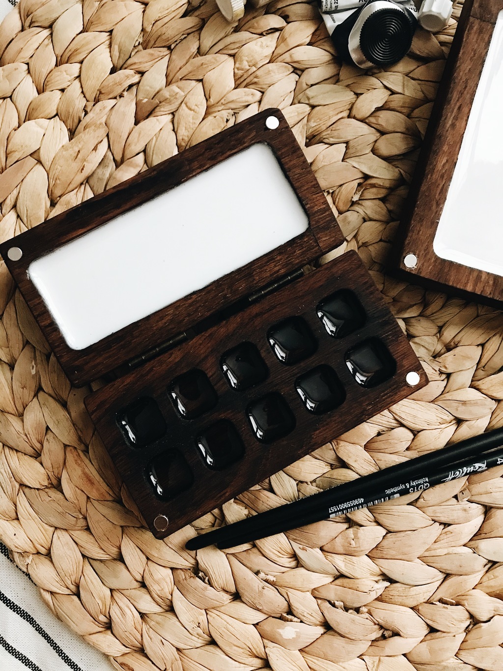 Карманная палитра для акварели в тубах