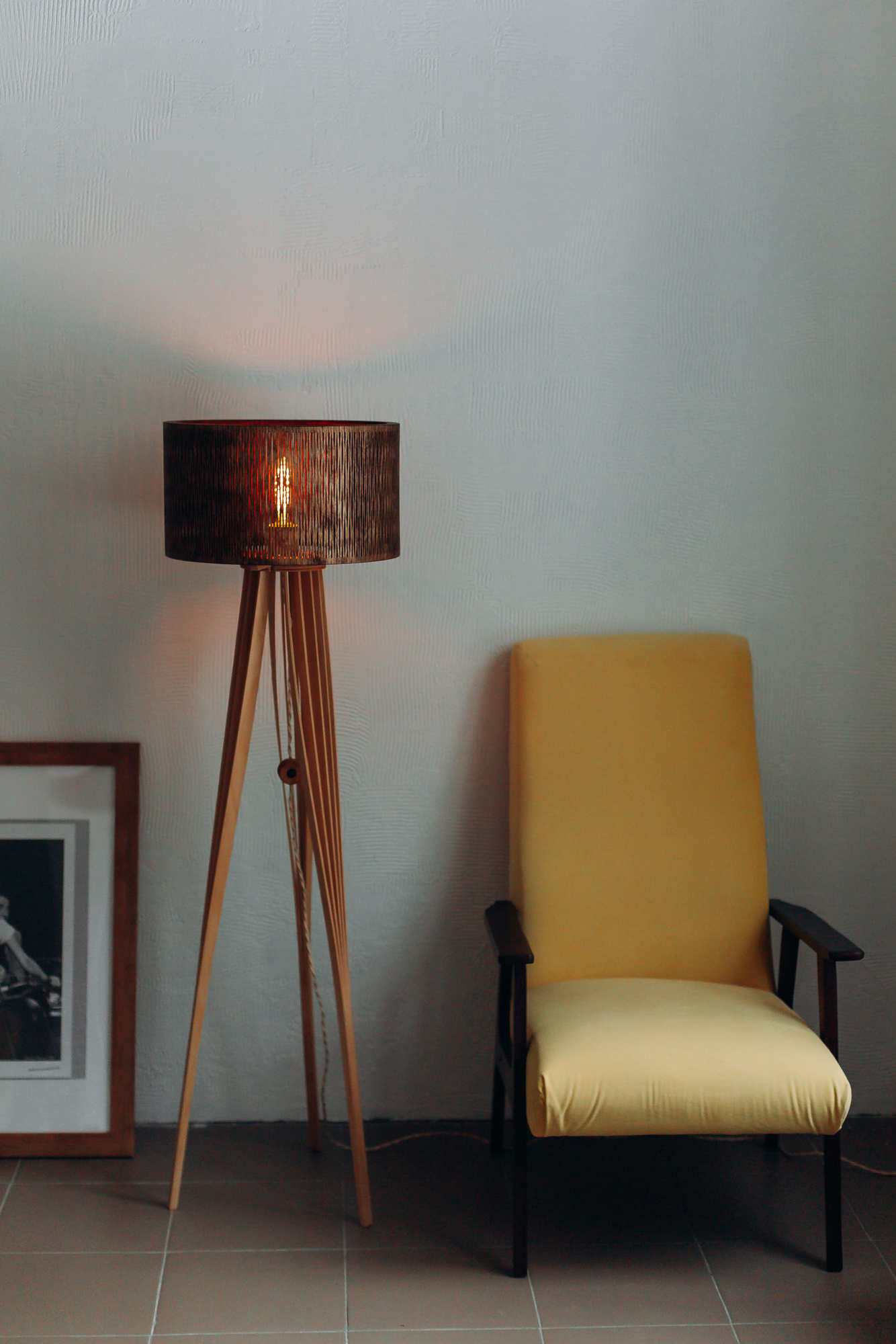 Торшер из дерева  "Sputnik"