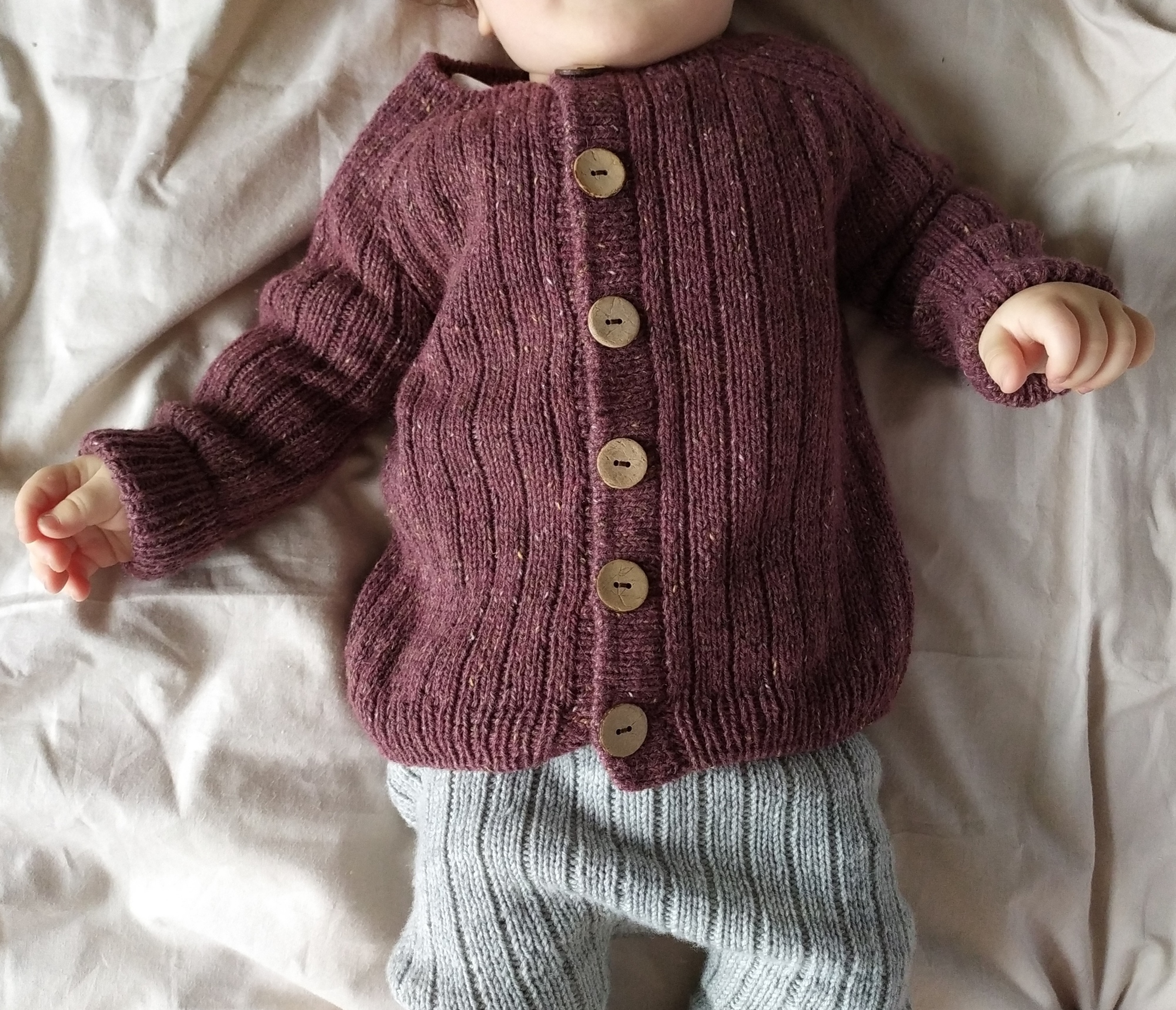 Описание "Кардиган в рубчик"