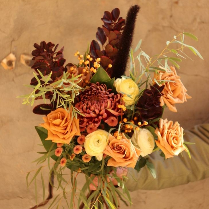 букет с хризантемами и лютиками вид 4