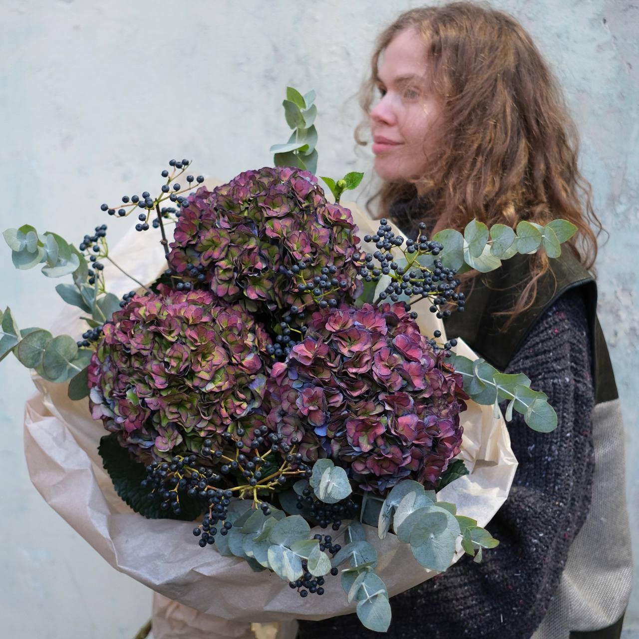 Гортензии, эвкалипт и вибурнум  вид 4