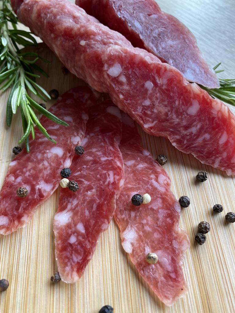 Сыровяленая колбаса "Фуэт"