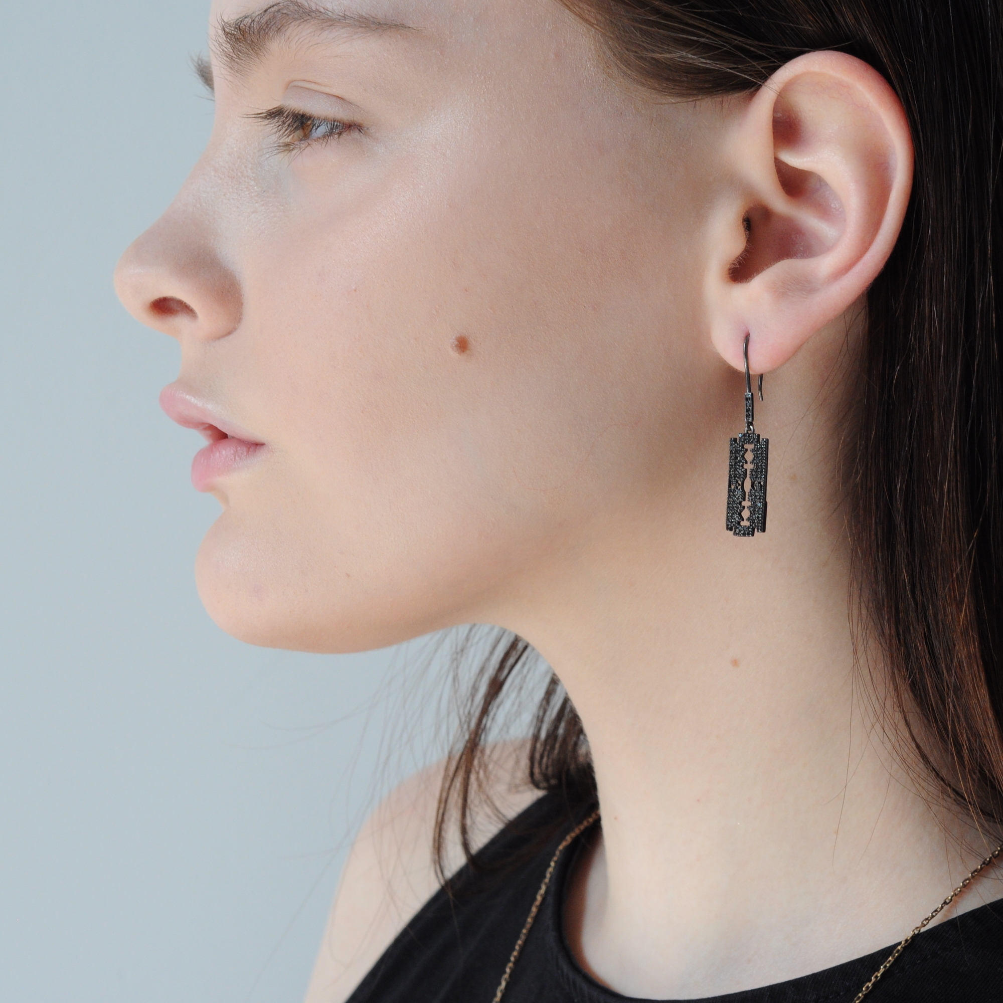 Моно-серьга ICONIC RAZOR