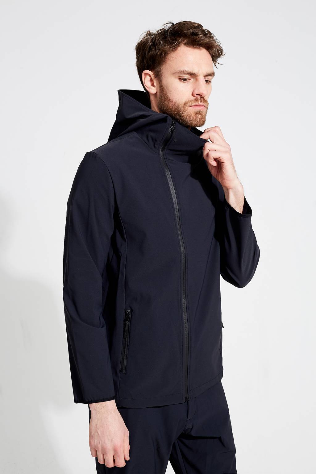 Толстовка-ветровка