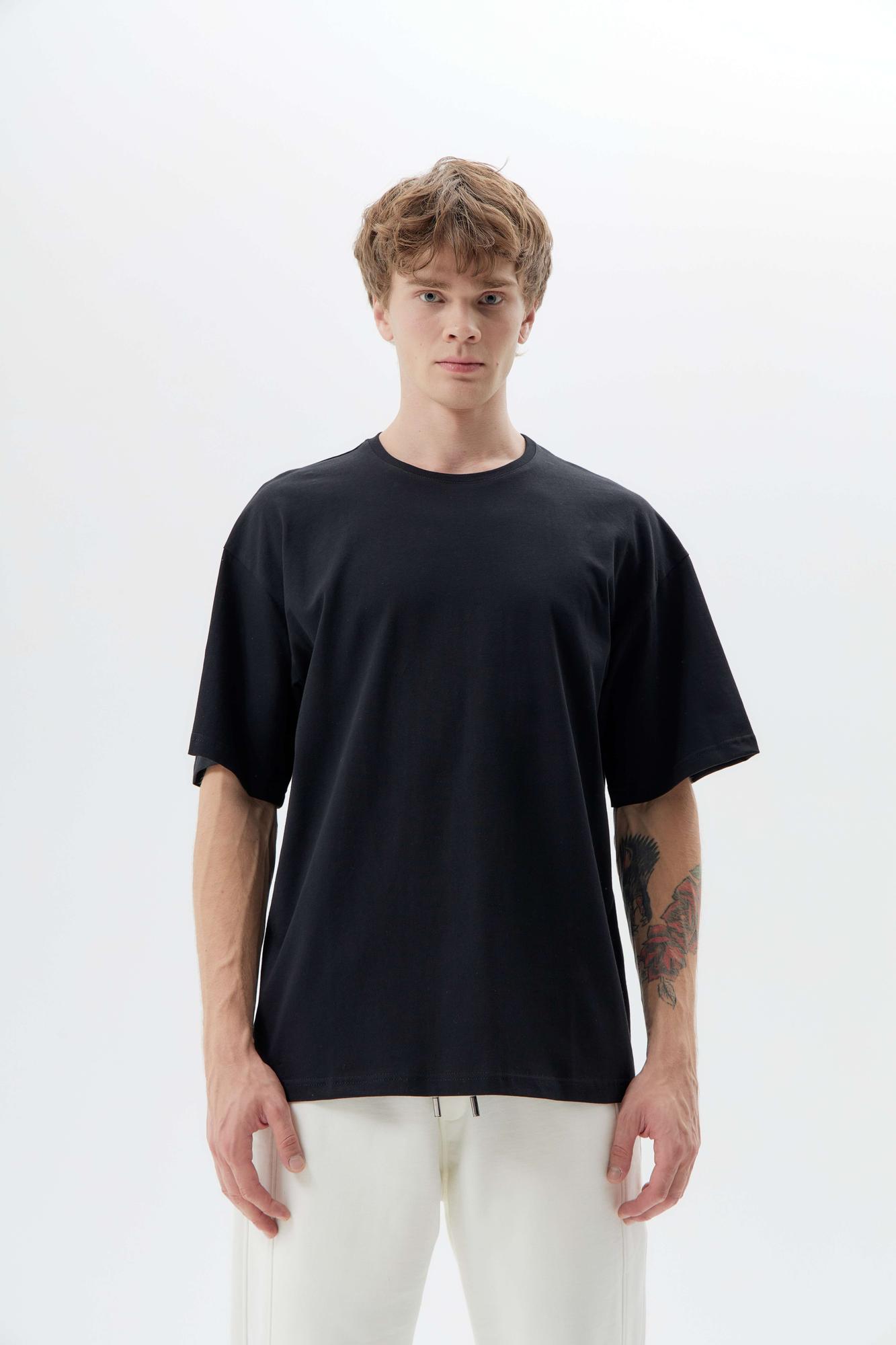 Футболка оверсайз черная