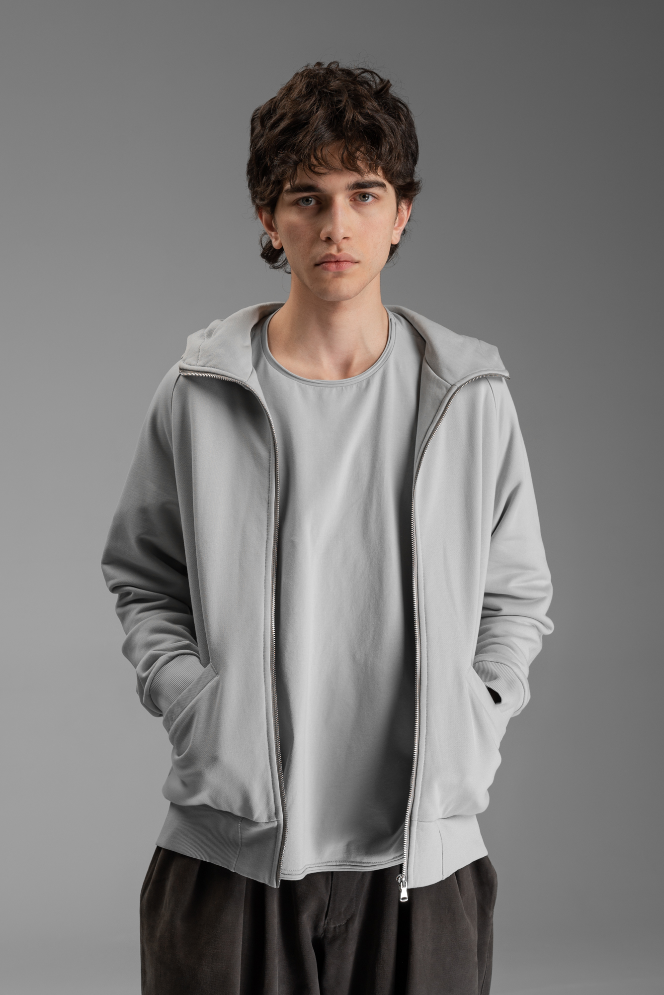 Толстовка на молнии