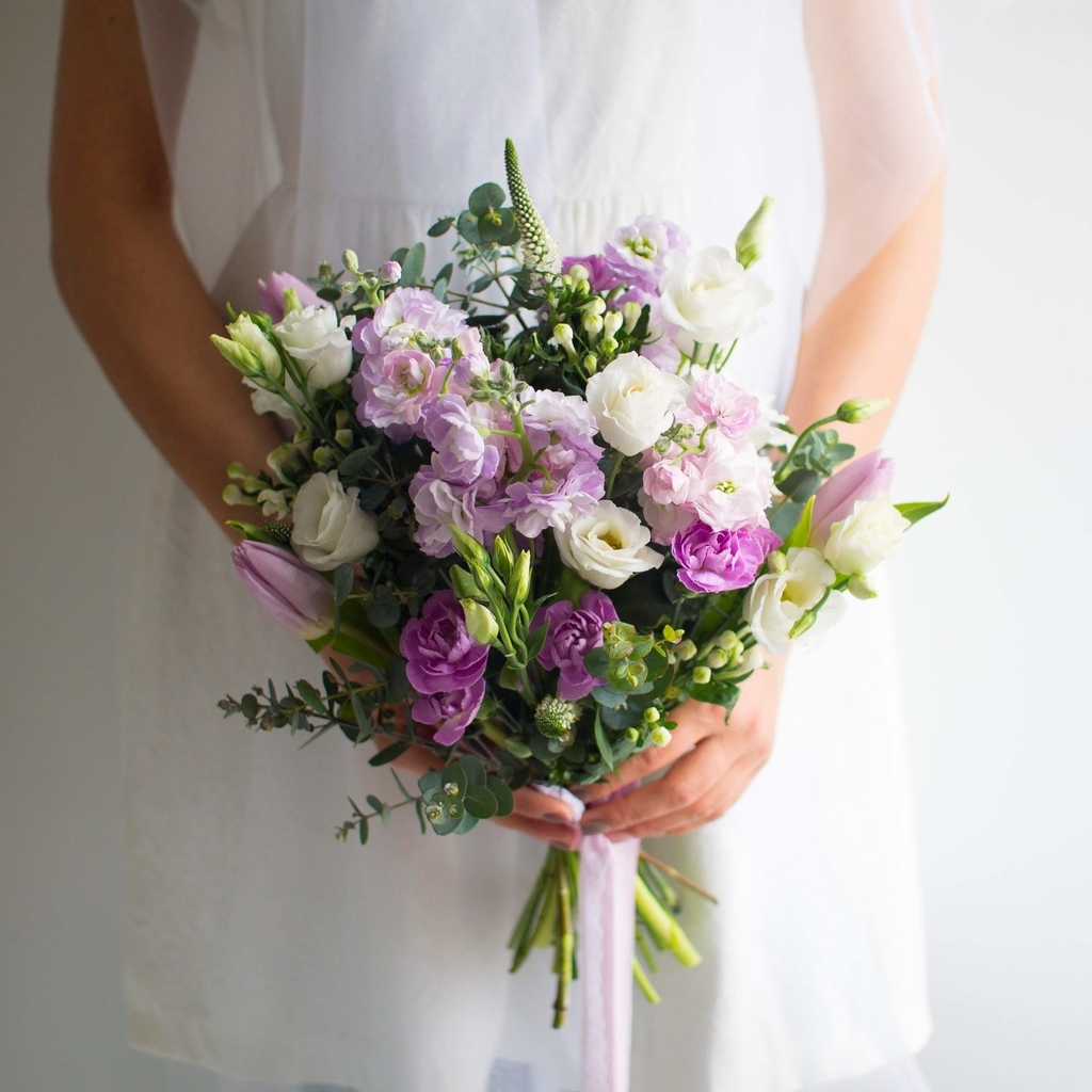 Букет невесты в сиреневых цветах купить в Уфе