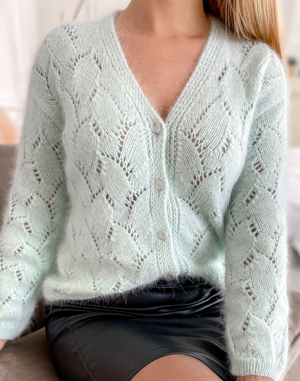 Мастер-класс спицами Кардиган "V-Sonata"