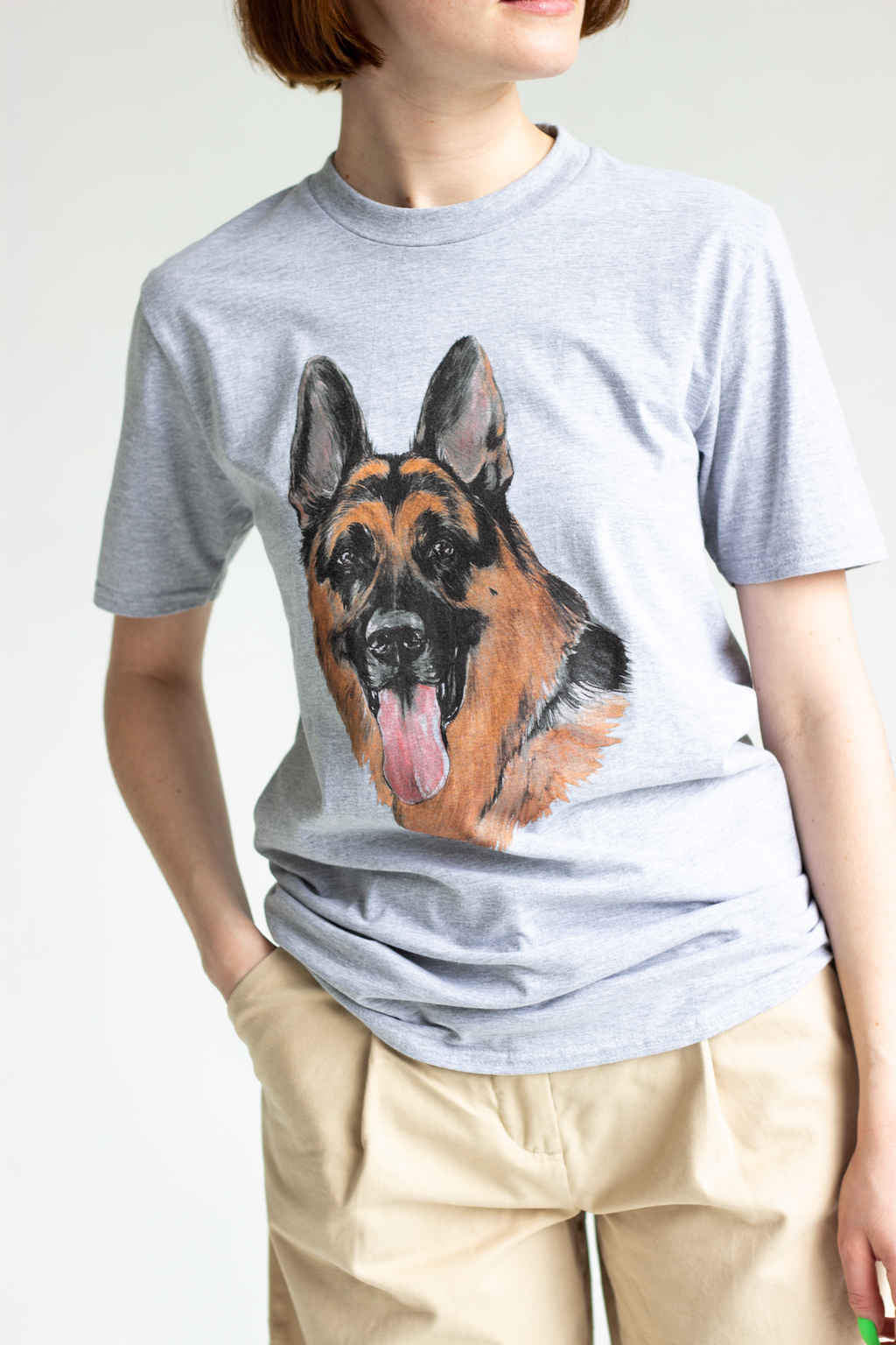 Футболка "Немецкая овчарка" серая