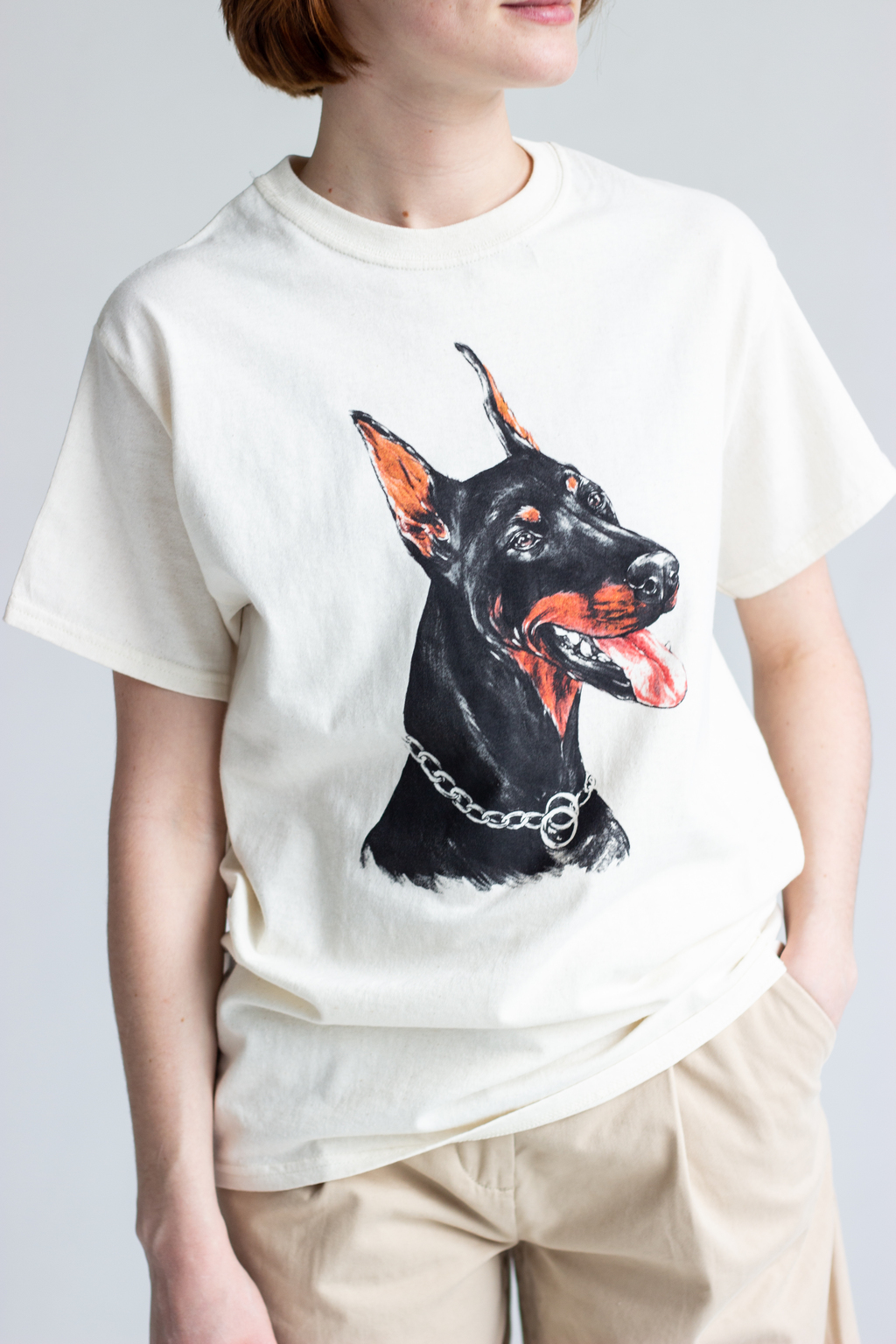 Футболка "Доберман" бежевая