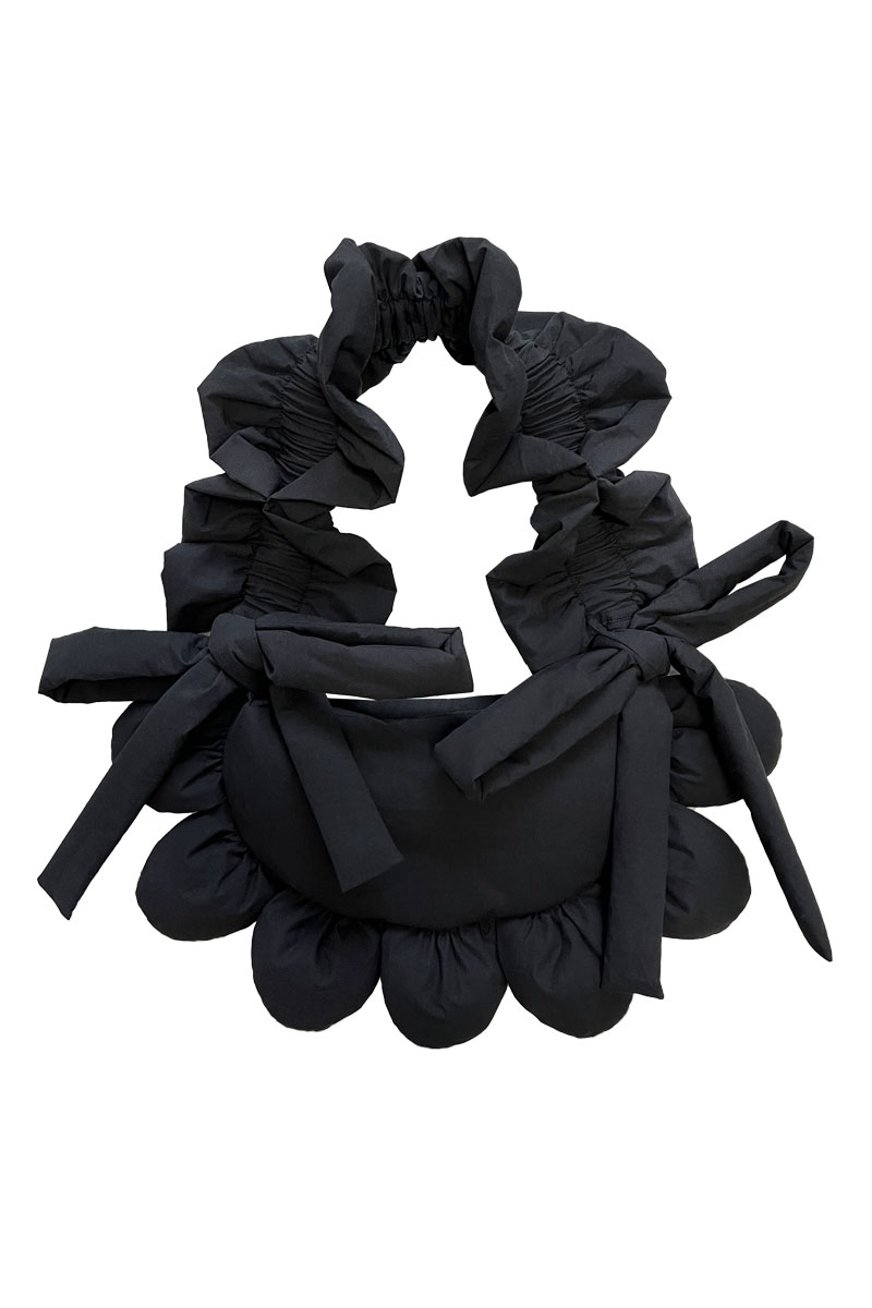 Сумка-цветок из чёрного хлопка