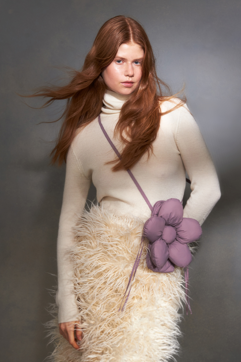 Сумка для телефона из сиреневой плащёвой ткани