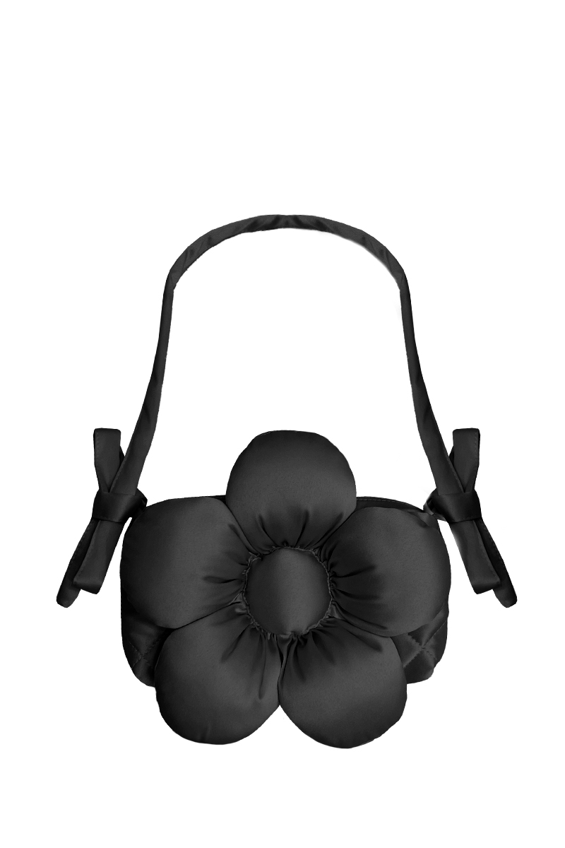 Сумка-багет из чёрного атласа