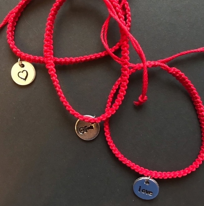 Браслет плетеный из наличия