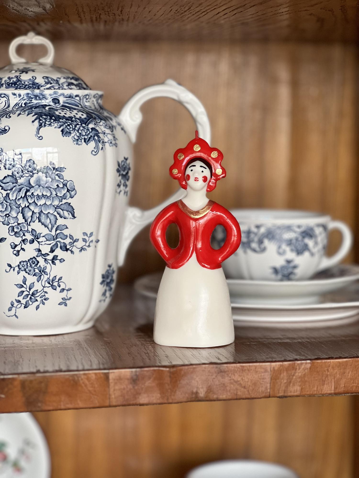 Свеча фигурная "Барыня"