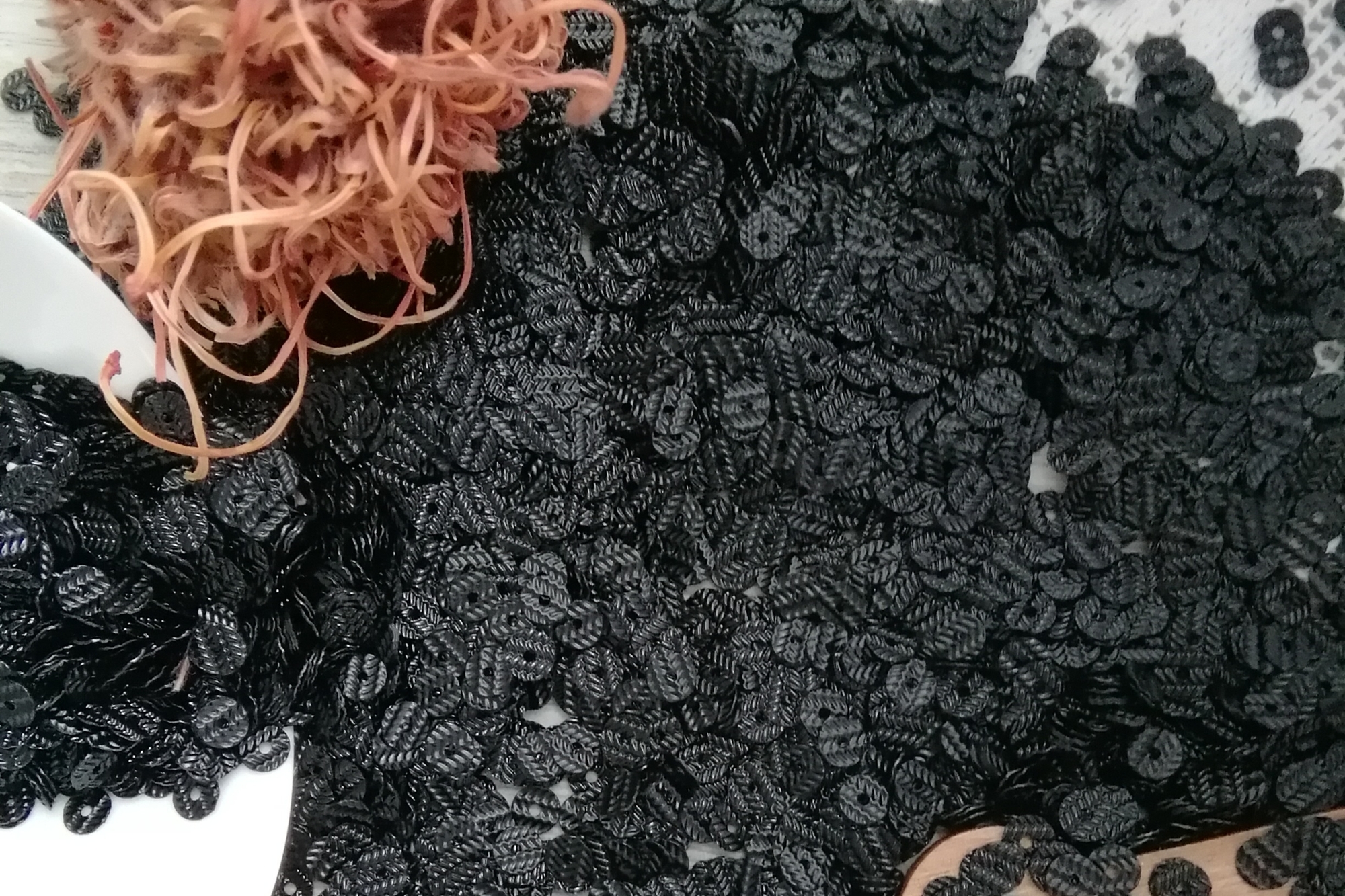 пайетки итальянские пайетки рифленые черные 4мм