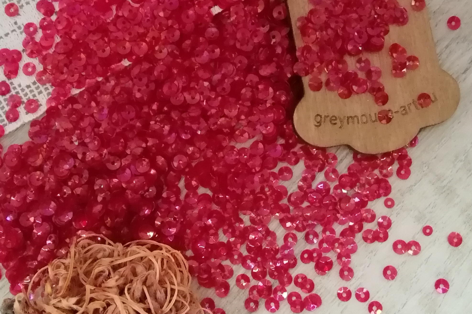 итальянские пайетки пайетки чаши 4мм красные чаши