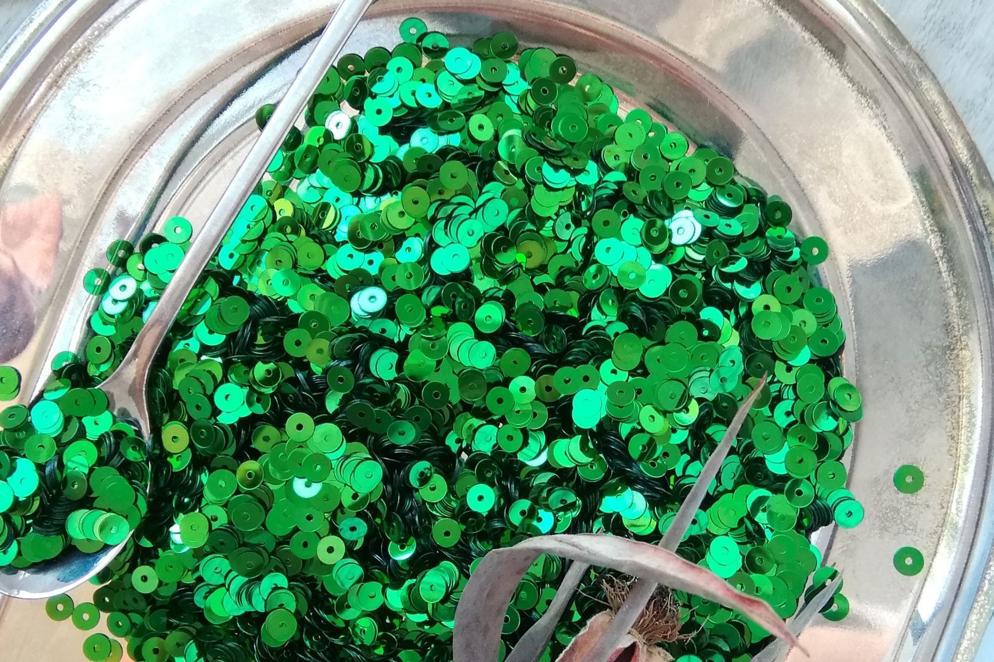 пайетки итальянские пайетки зеленые 3мм