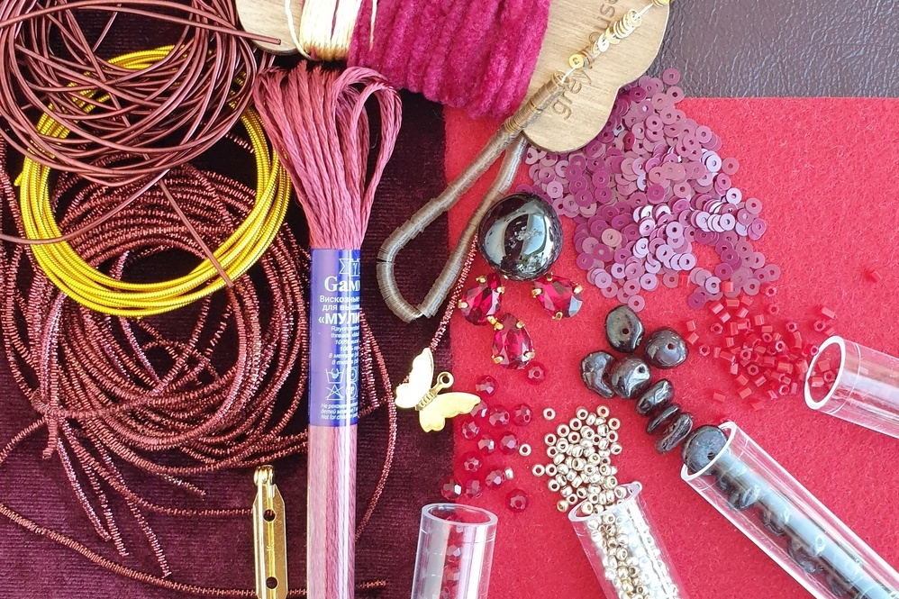 брошь гранат своими руками