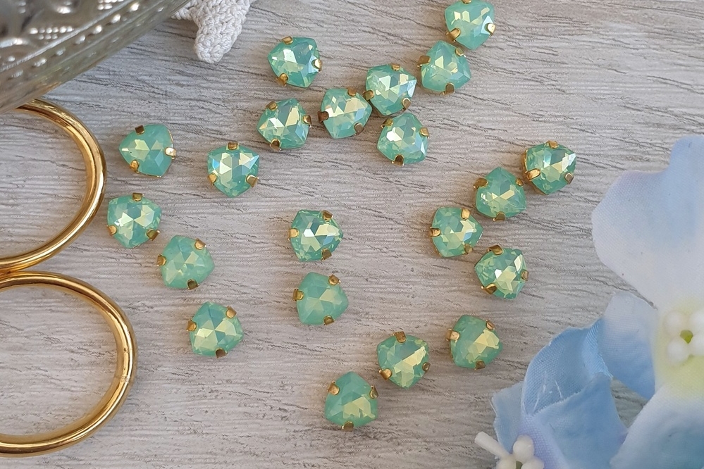 кристаллы триллианты