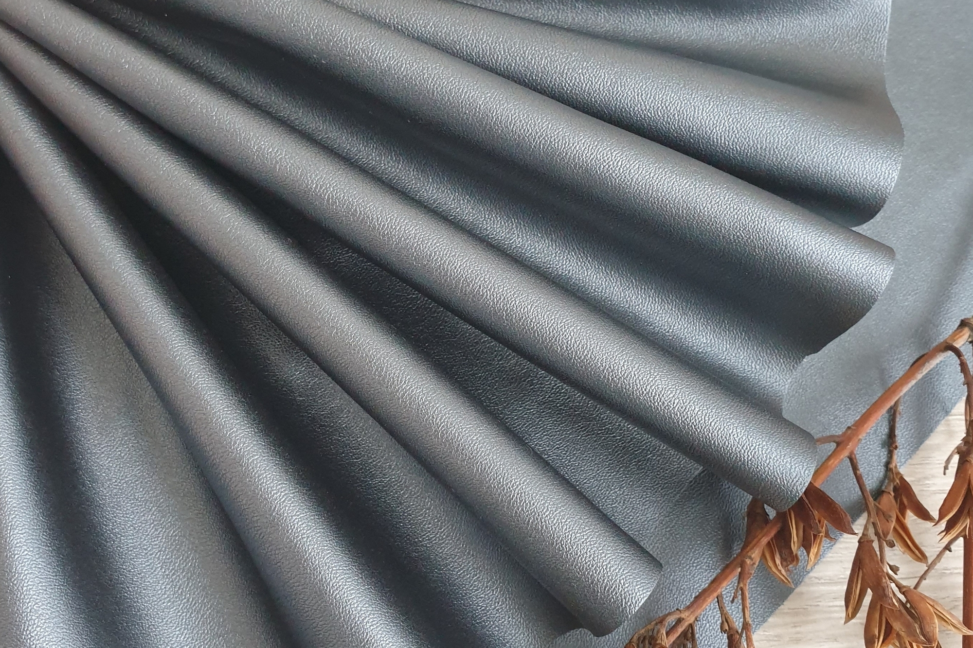 искусственная кожа серебро