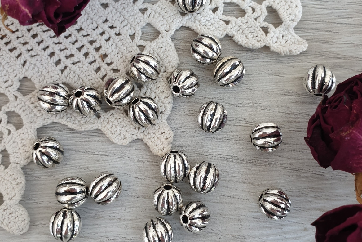 бусина тыква