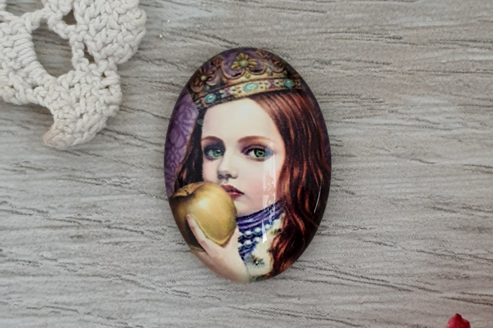 стеклянный кабошон