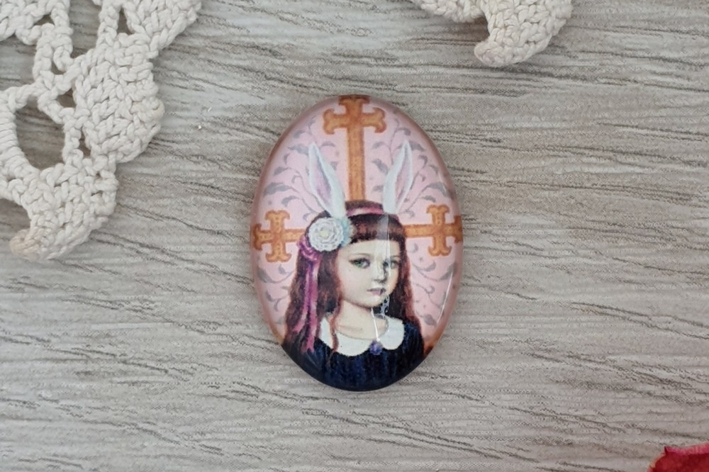 стеклянный кабошон