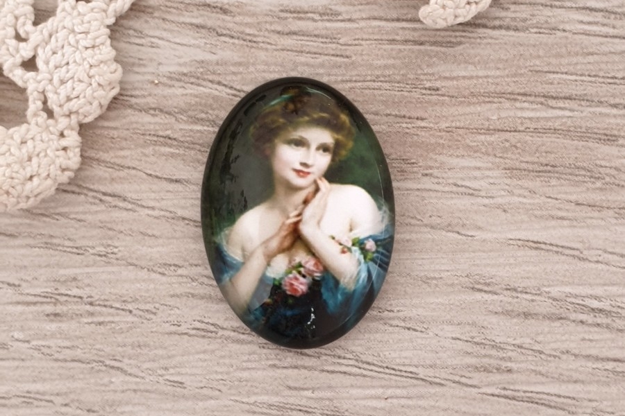 кабошон портрет