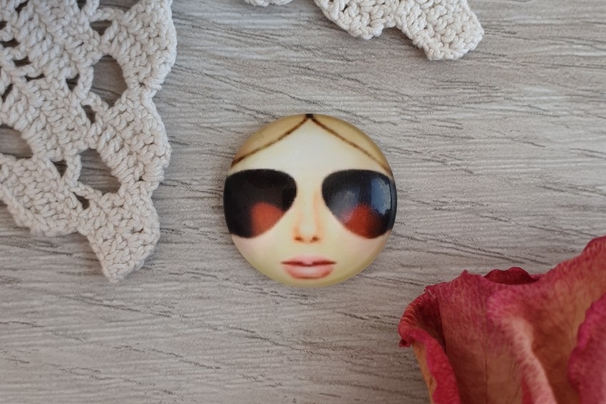 кабошон лицо матрешки