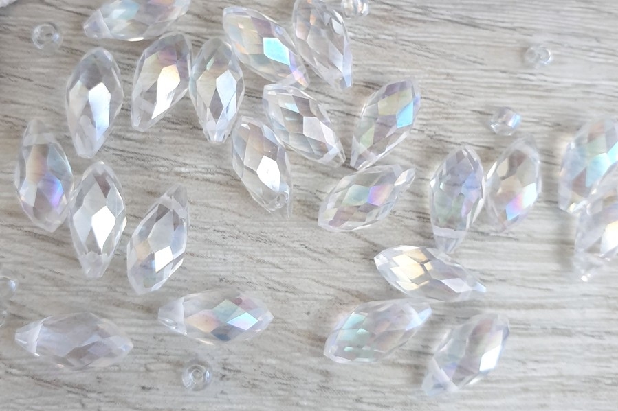 граненые бусины капли