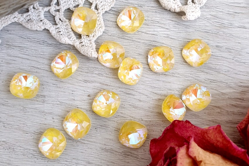 кристаллы Mystic Square желтые