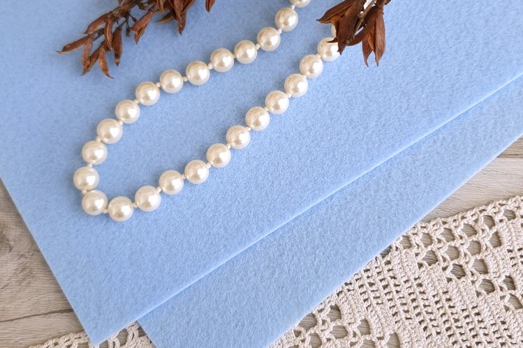 Фетр жесткий, толщина 1,2 мм. Цвет голубой