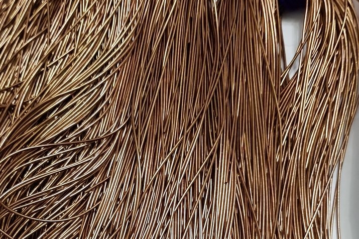 Канитель мягкая, цвет - бронза. Размер 1 мм