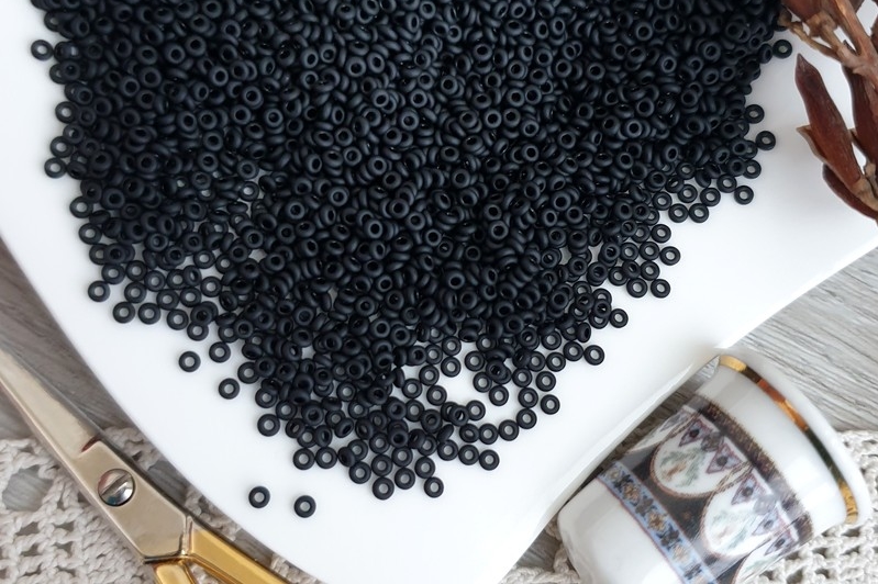 Бисер Toho Demi Round