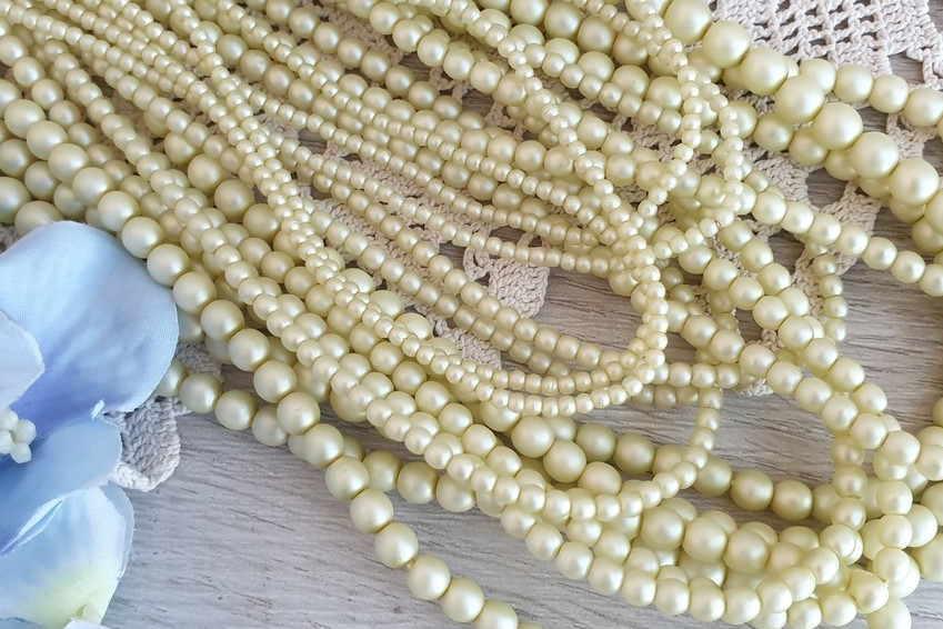 чешский жемчуг матовый