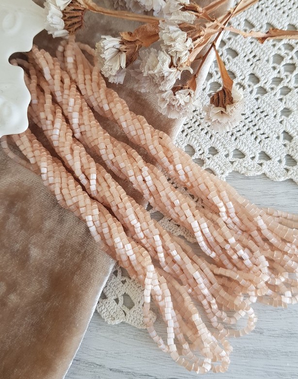 Сатиновый бисер. Чехия (bch020)