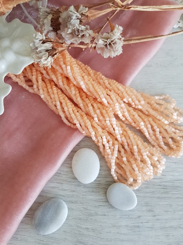 Сатиновый бисер. Чехия (bch005)