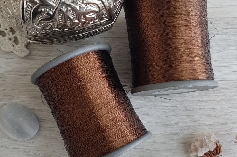 нитки металлизированные коричневые