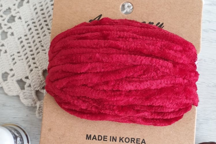 синель красная, для вышивки, корея