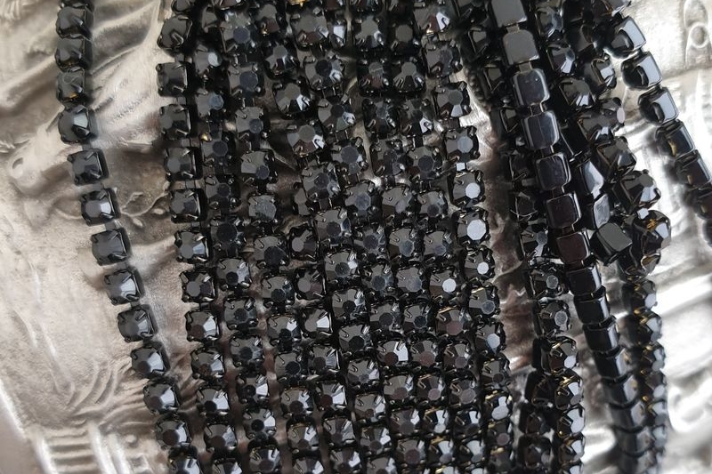 стразовая лента