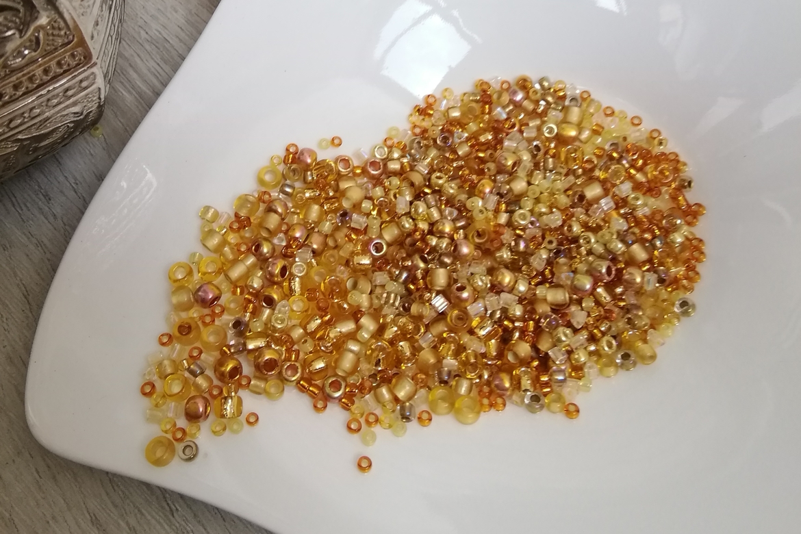 Японский бисер Toho, микс золотой 3206