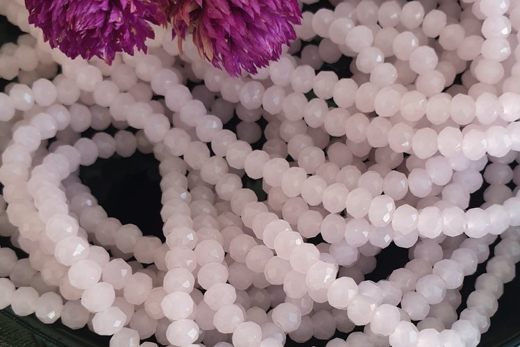 рондели, граненые бусины, розовый опал