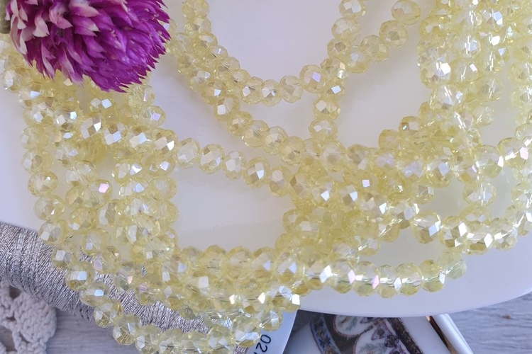 рондели, граненые бусины, прозрачные желтые