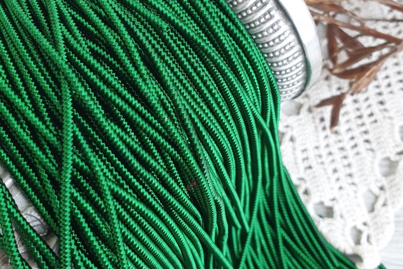 фигурная канитель зеленая