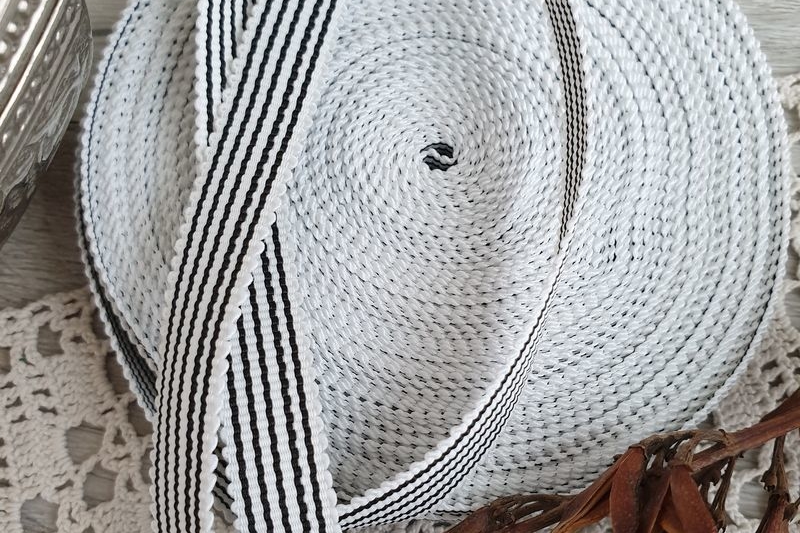 репсовая лента в полоску