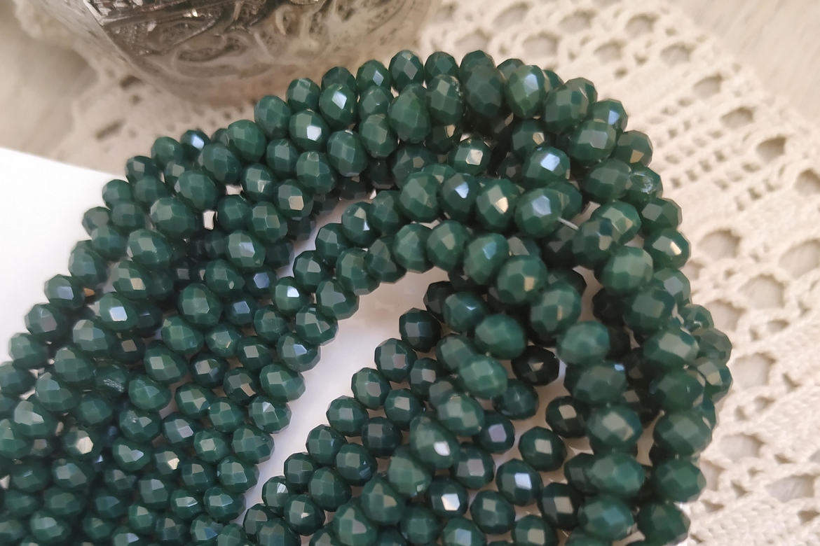 рондели, граненые бусины, зеленые