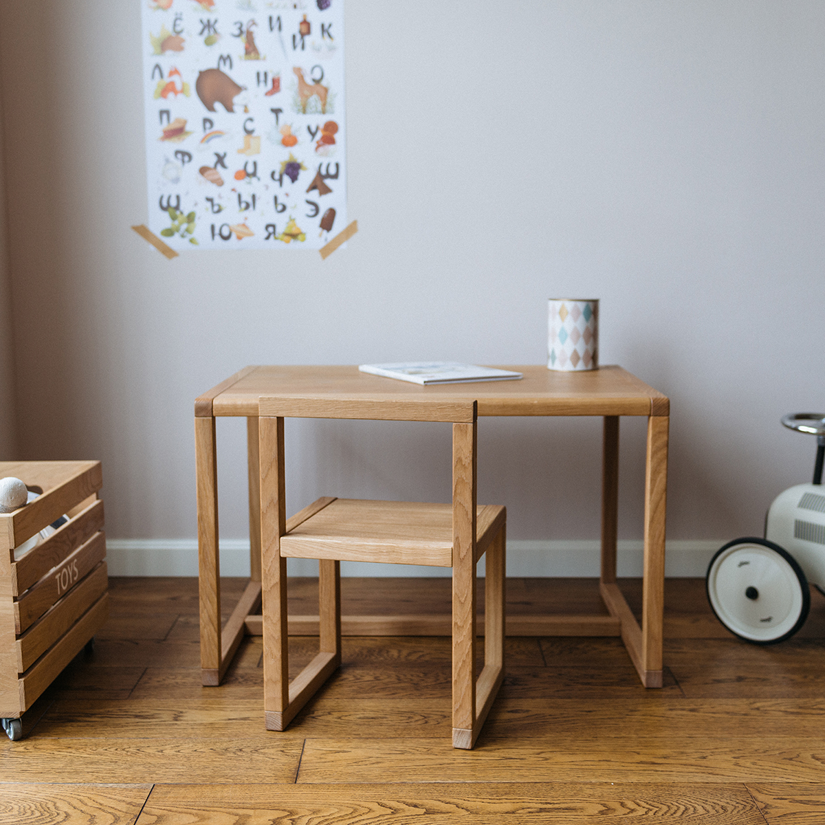 Детские стол и стул